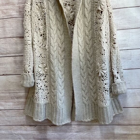 ANTHROPOLOGIE ANGEL OF THE‎ NORTH CROCHET LAMBSWOOL SWEATER - Picture 3 of 9